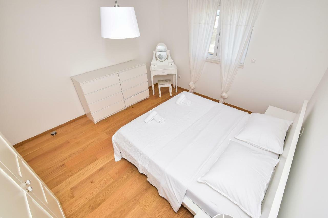 Apartment Ricca Seaview มาคาร์สกา ภายนอก รูปภาพ