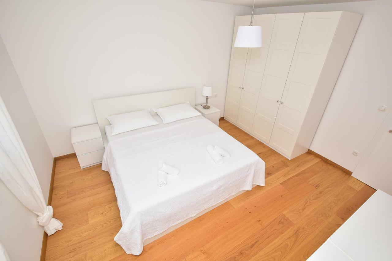 Apartment Ricca Seaview มาคาร์สกา ภายนอก รูปภาพ